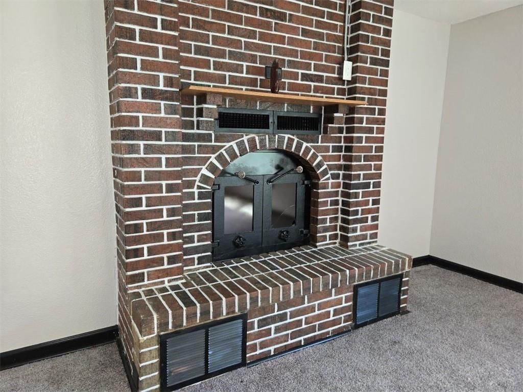 806 W 2nd Street — photo 15
