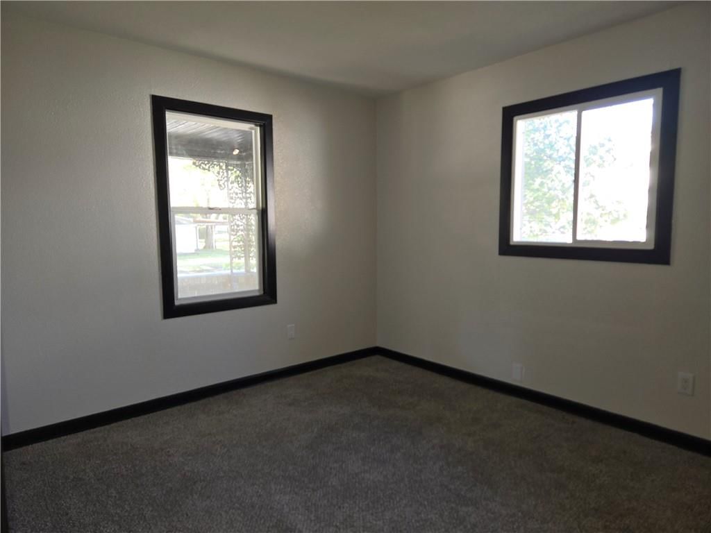 806 W 2nd Street — photo 17