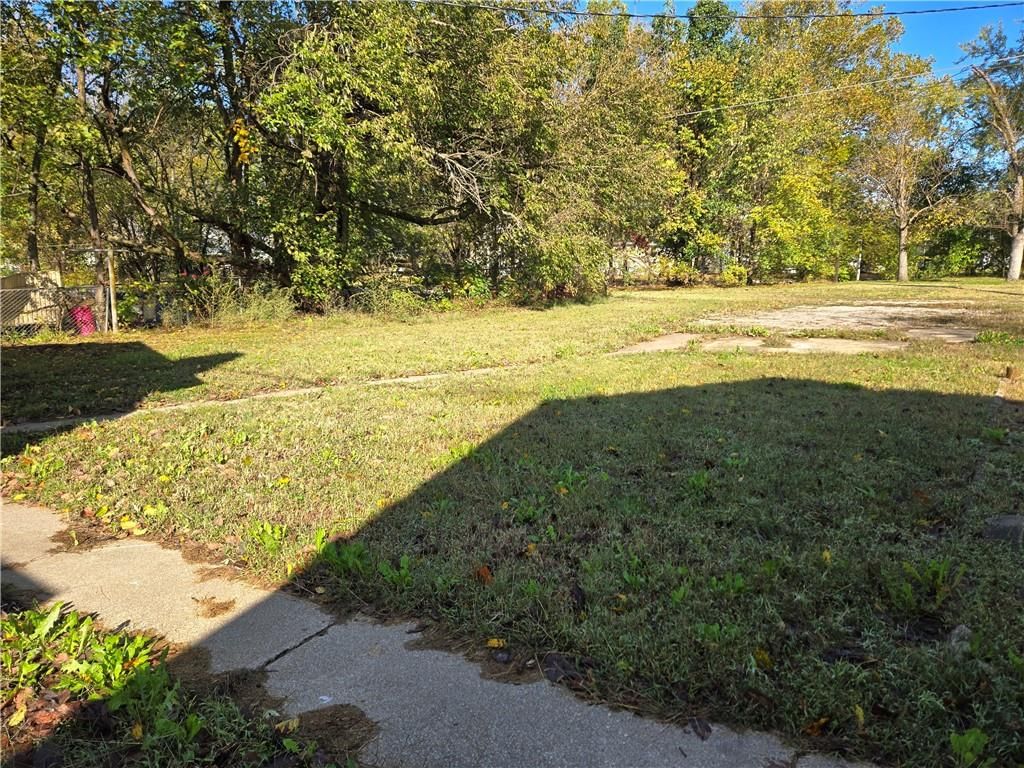 806 W 2nd Street — photo 27