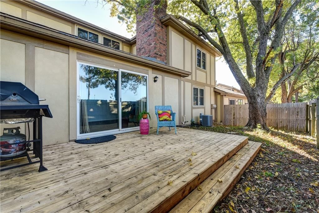 9604 Nieman Place — photo 33
