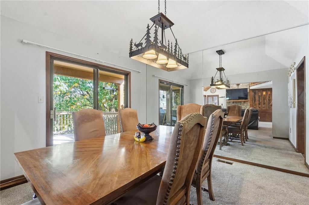2901 Trenchard Drive — photo 10