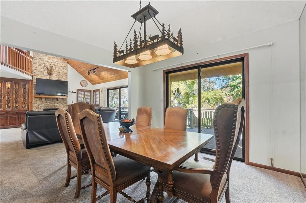 2901 Trenchard Drive — photo 11
