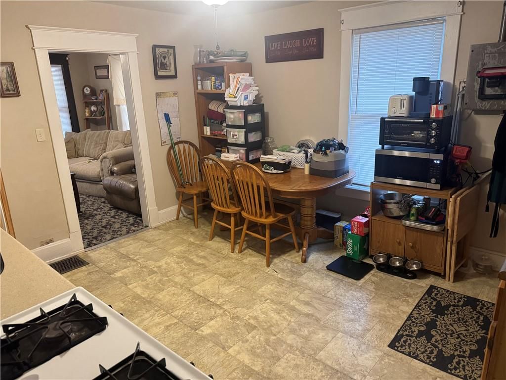 11610 Hackett Street — photo 4