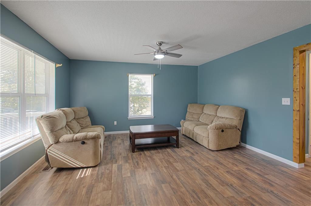 1510 Yecker Avenue — photo 4