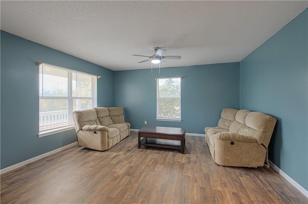1510 Yecker Avenue — photo 5