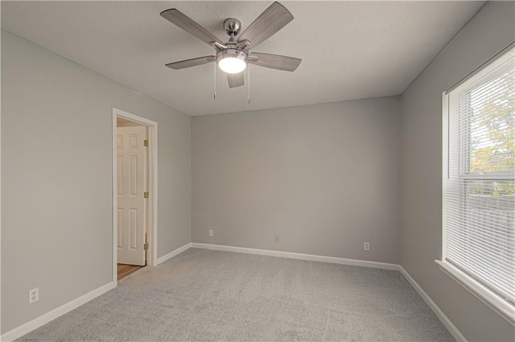 1510 Yecker Avenue — photo 13