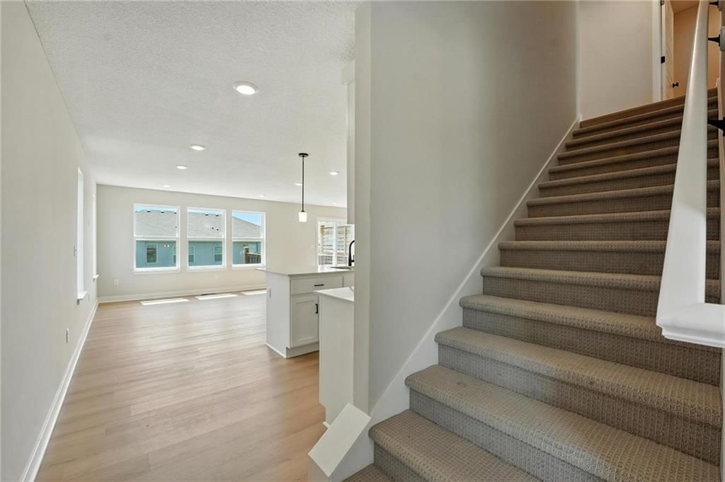 1323 S 4th Street E — photo 11