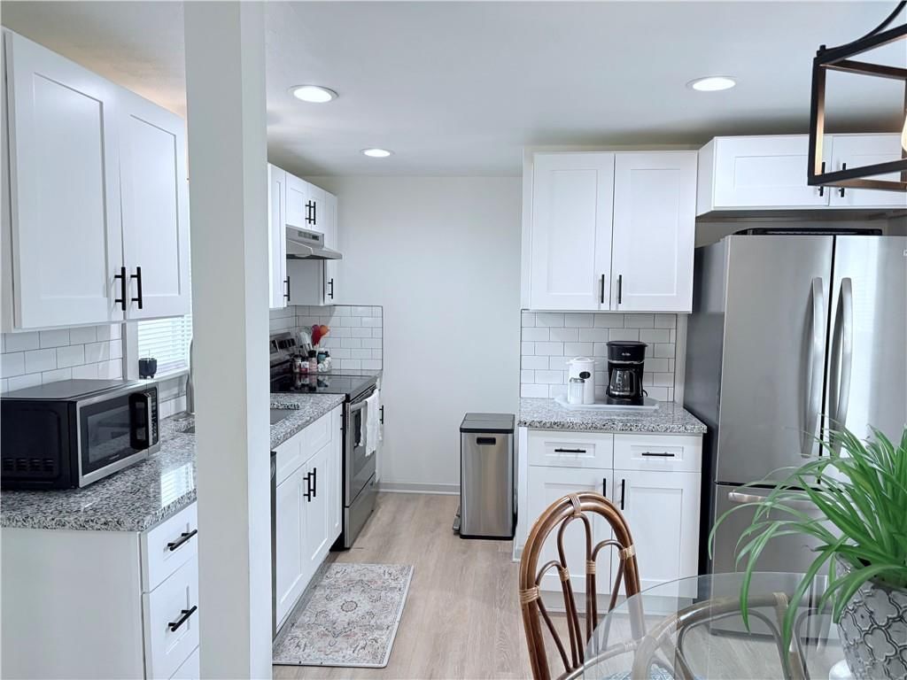 5218 N Wheeling Avenue — photo 9