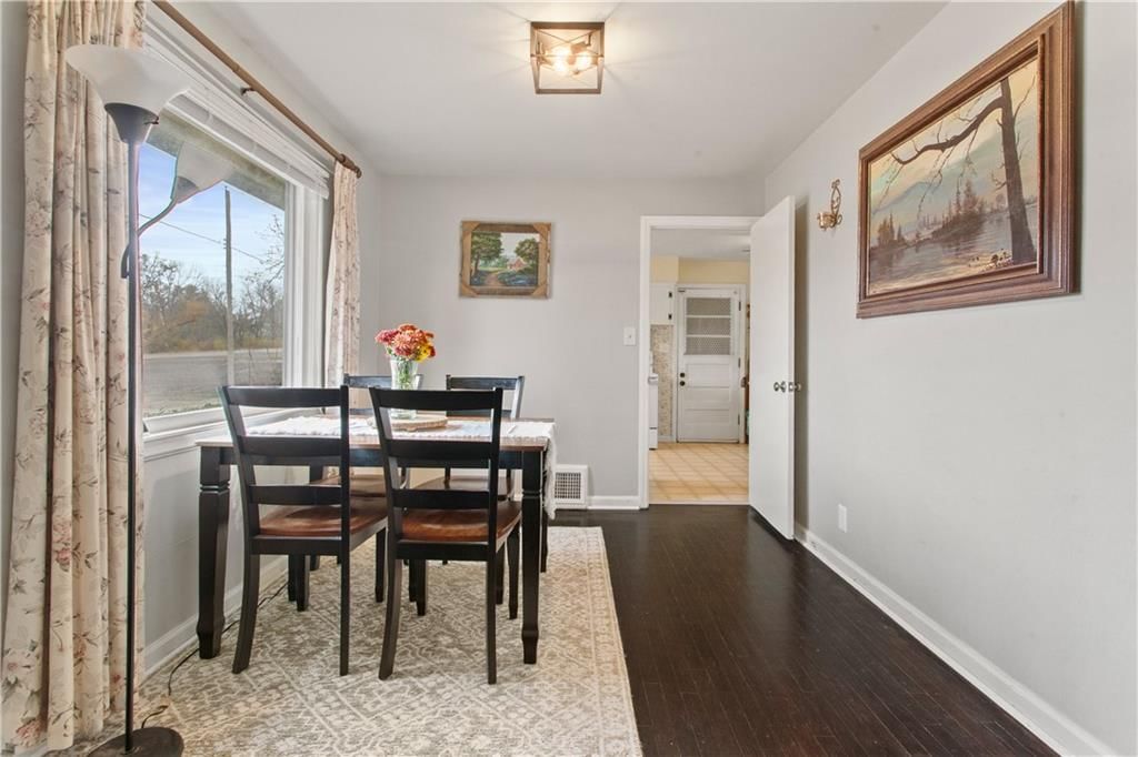 6811 Blue Parkway — photo 8
