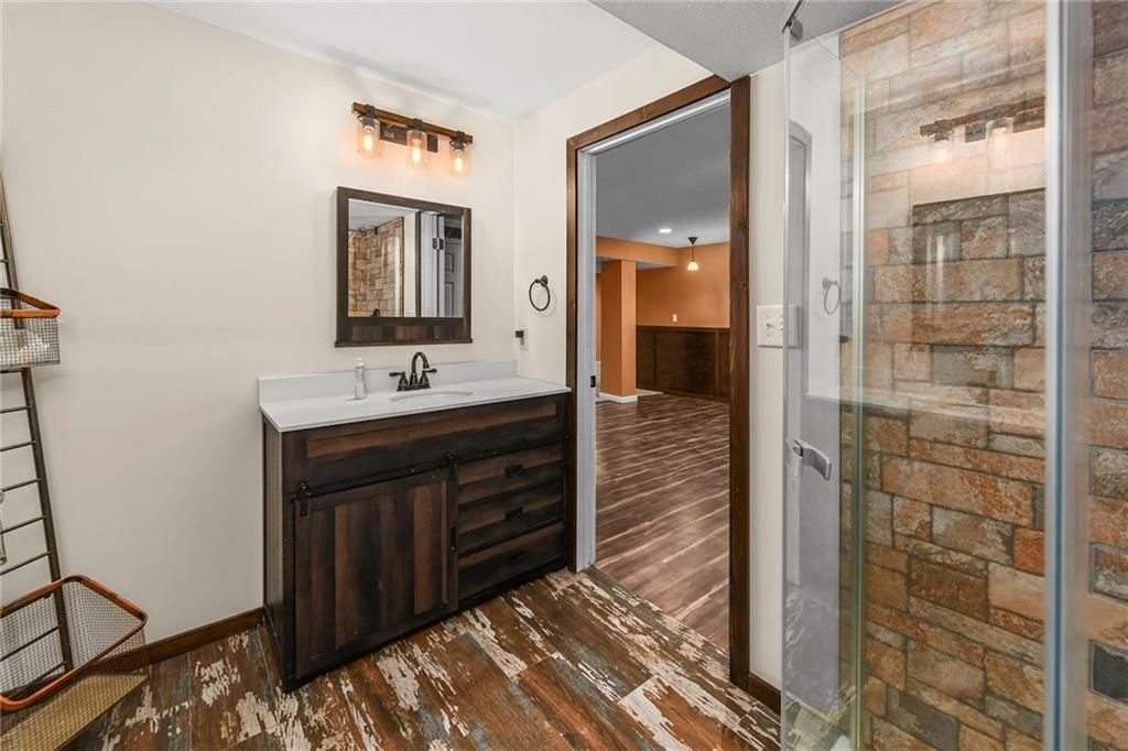 811 Spruce Drive — photo 9