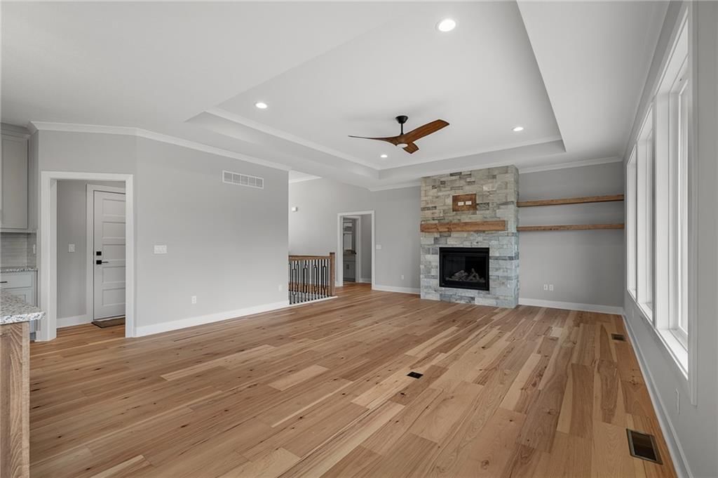Photo 8 of 47 - 25000 W 89th Street