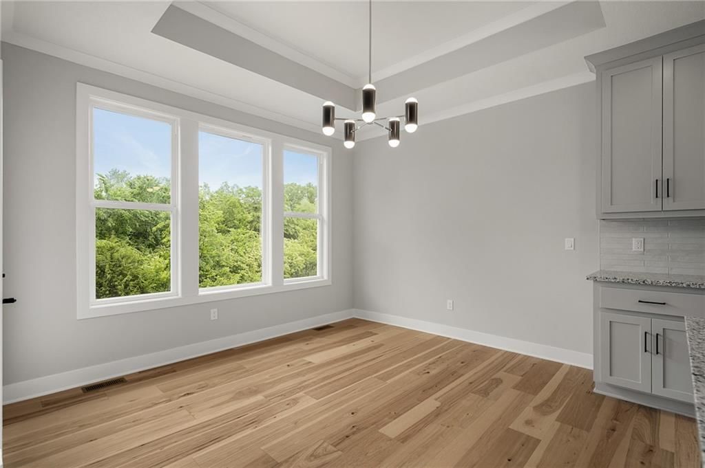 Photo 14 of 47 - 25000 W 89th Street