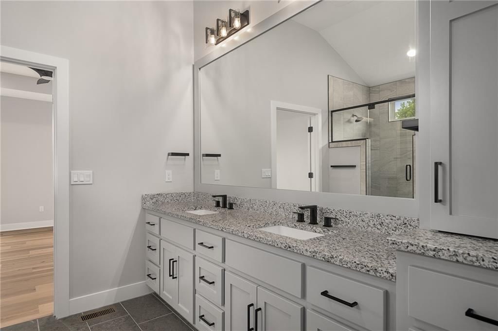 Photo 25 of 47 - 25000 W 89th Street