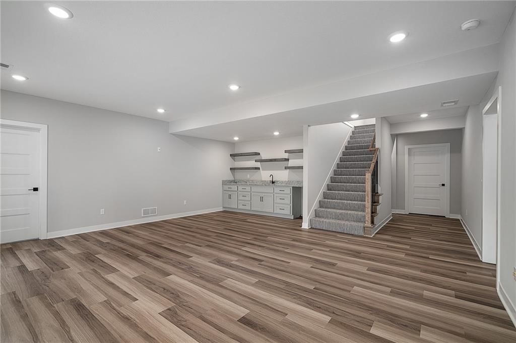 Photo 32 of 47 - 25000 W 89th Street