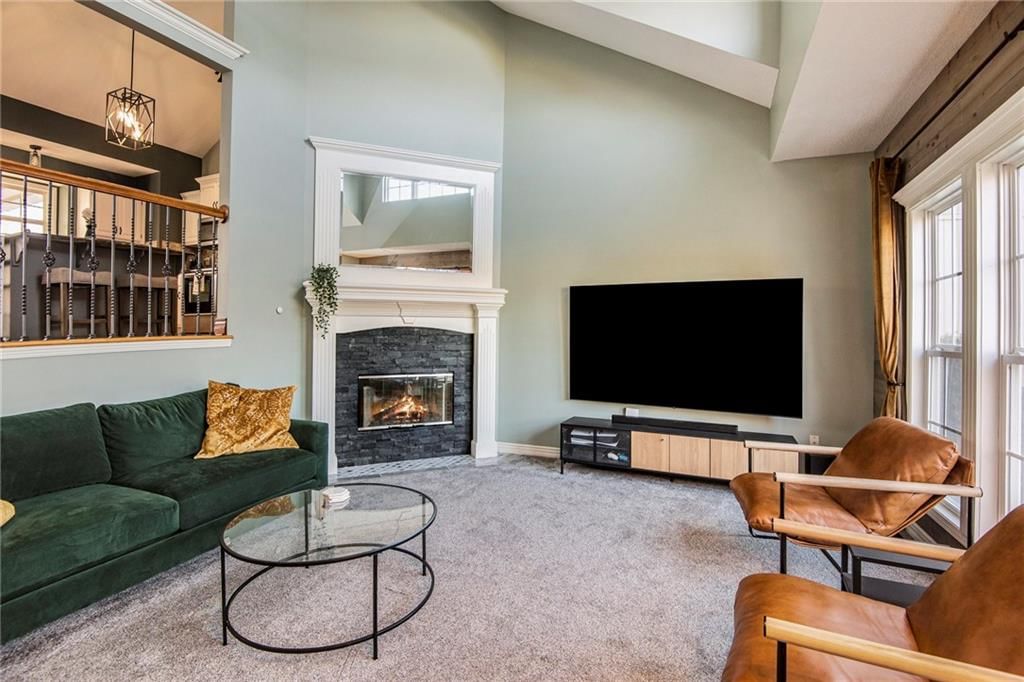 2421 NE Carousel Court — photo 5