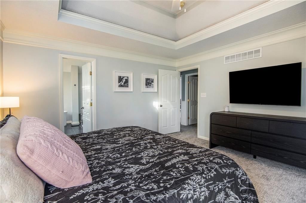 2421 NE Carousel Court — photo 12