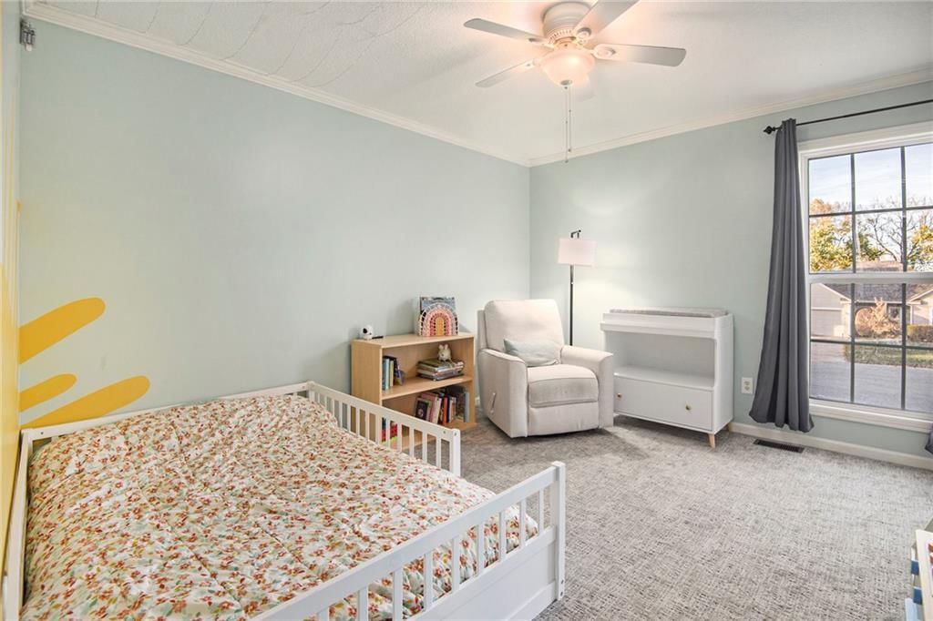 2421 NE Carousel Court — photo 16