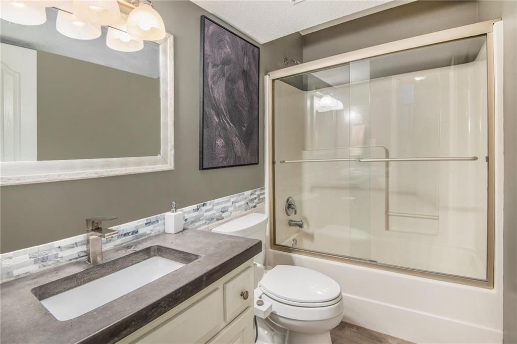 2421 NE Carousel Court — photo 20