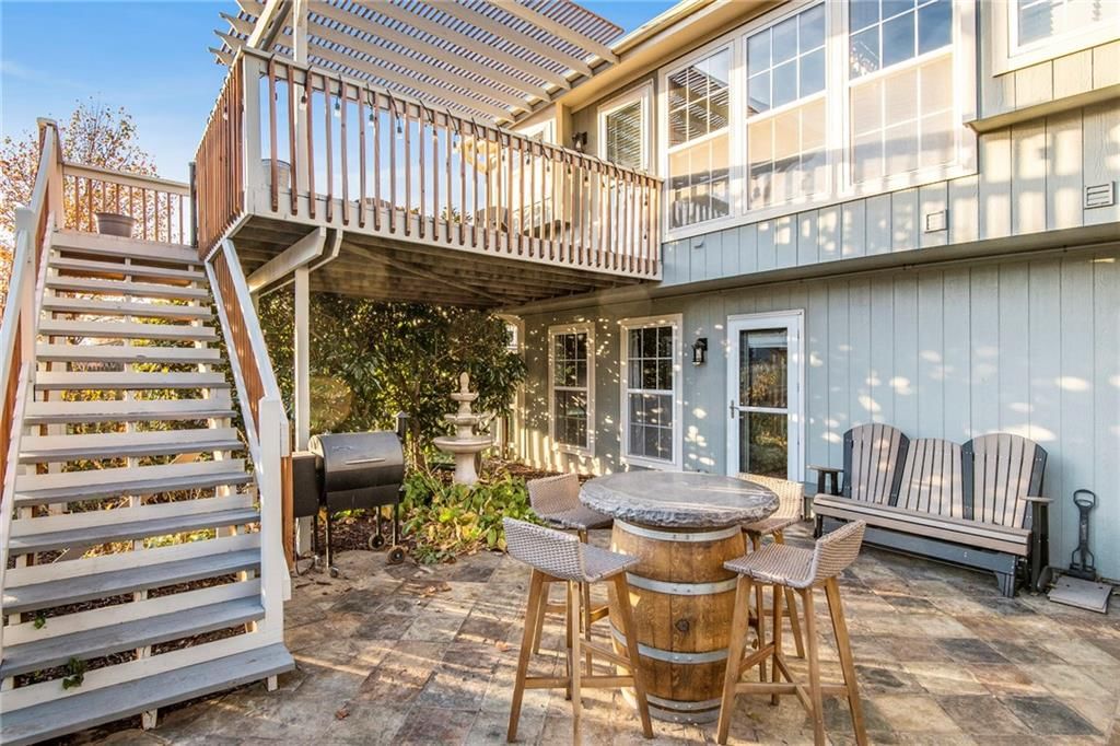 2421 NE Carousel Court — photo 21