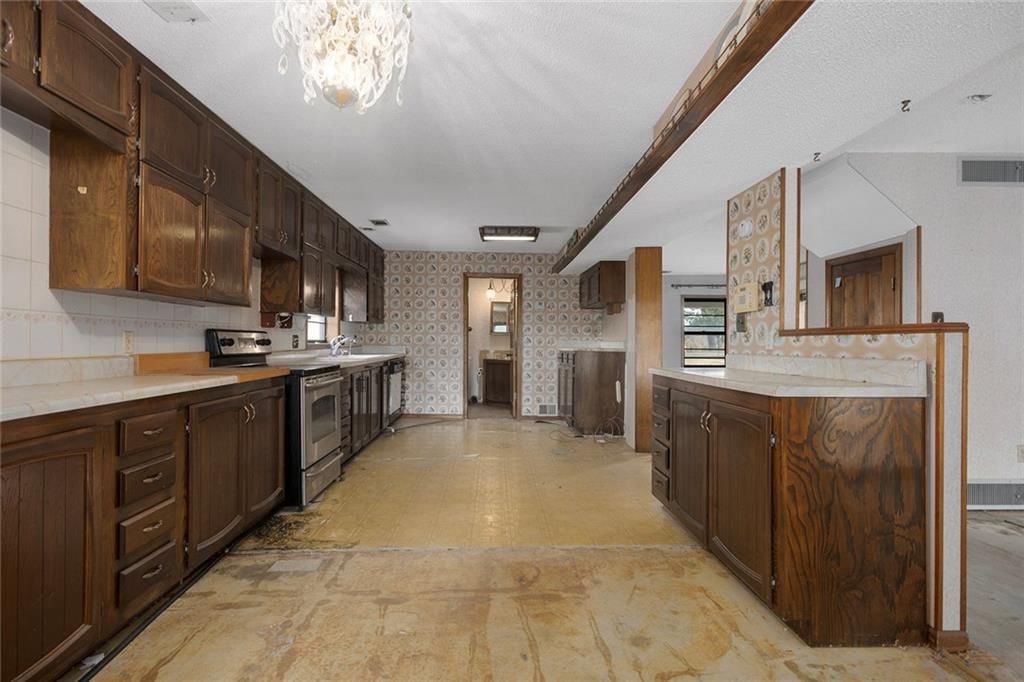 1717 SW Hook Road — photo 18