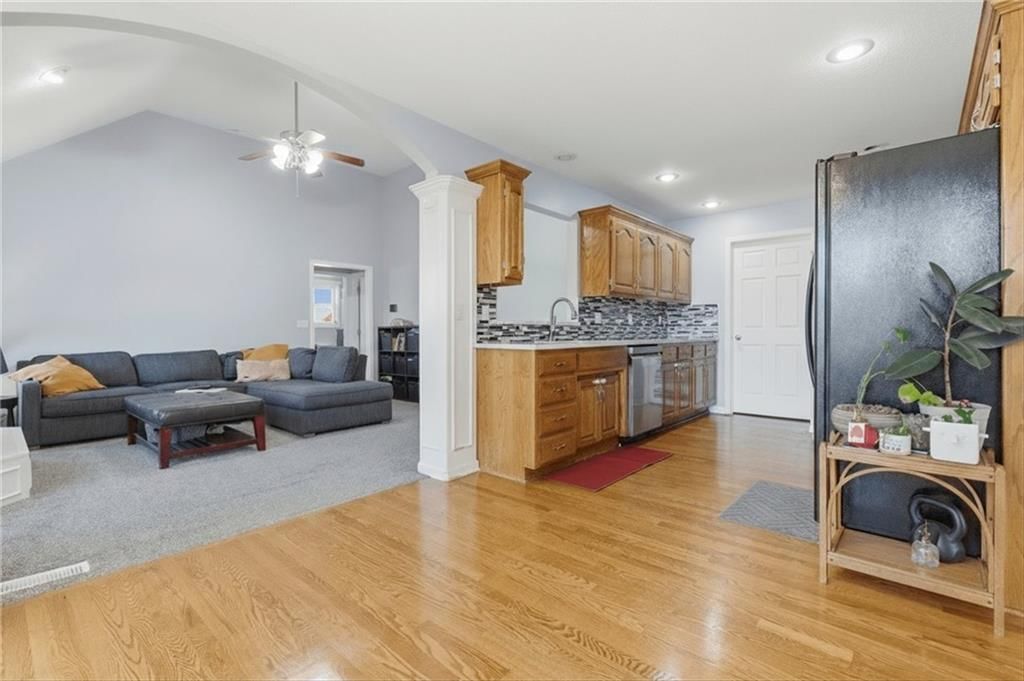 11004 N Hunter Avenue — photo 7