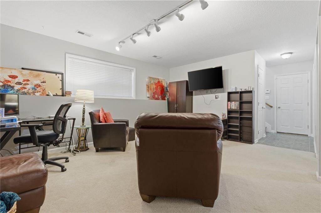 11004 N Hunter Avenue — photo 25
