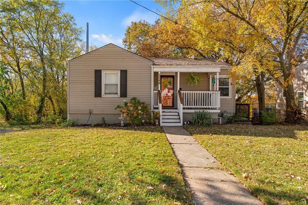 3748 Springfield Street — photo 33