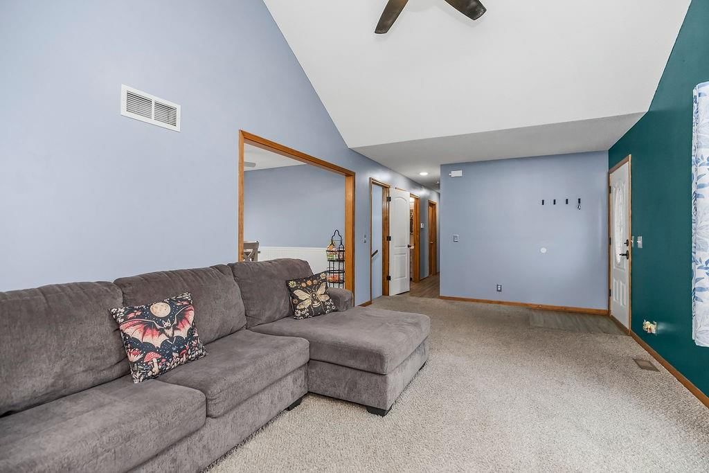 900 NE 194th Terrace — photo 5