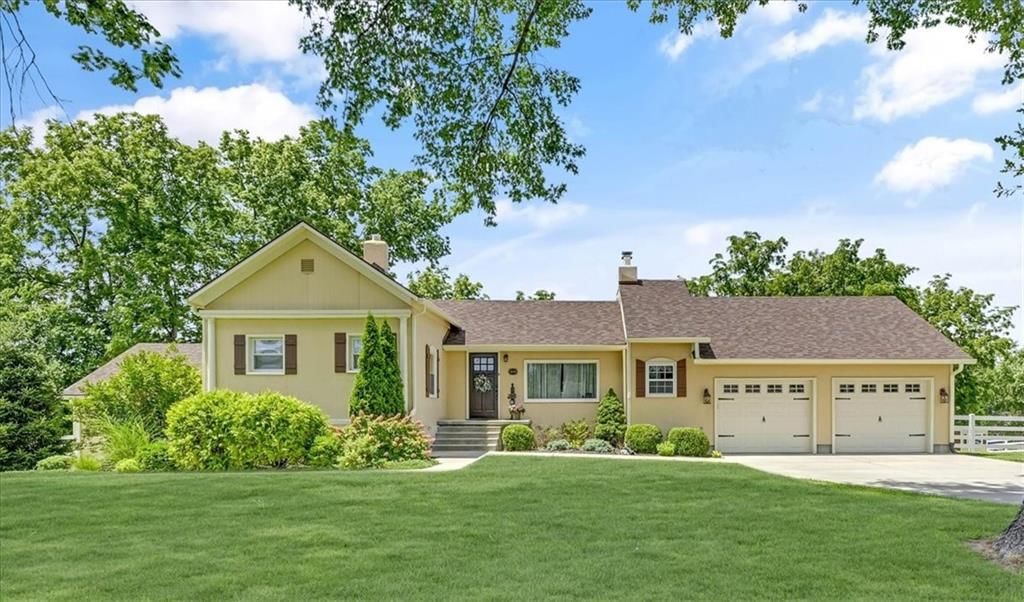 3532 Lakeview Drive — photo 2