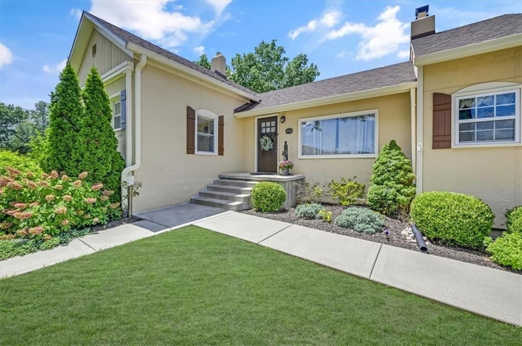 3532 Lakeview Drive — photo 4