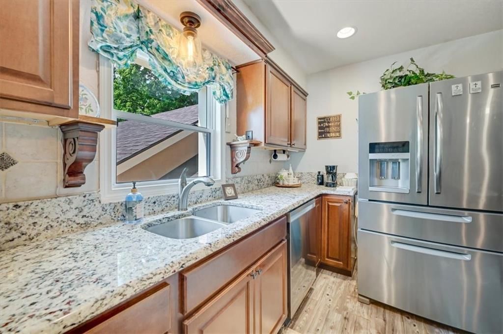3532 Lakeview Drive — photo 9