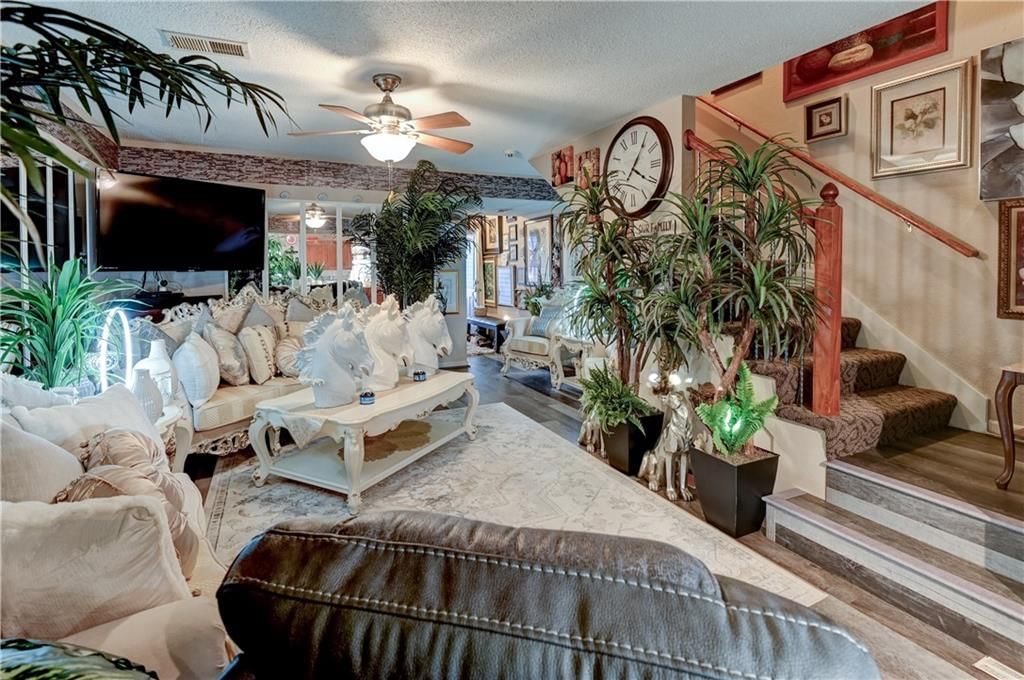 204 N Pointe Lane — photo 4