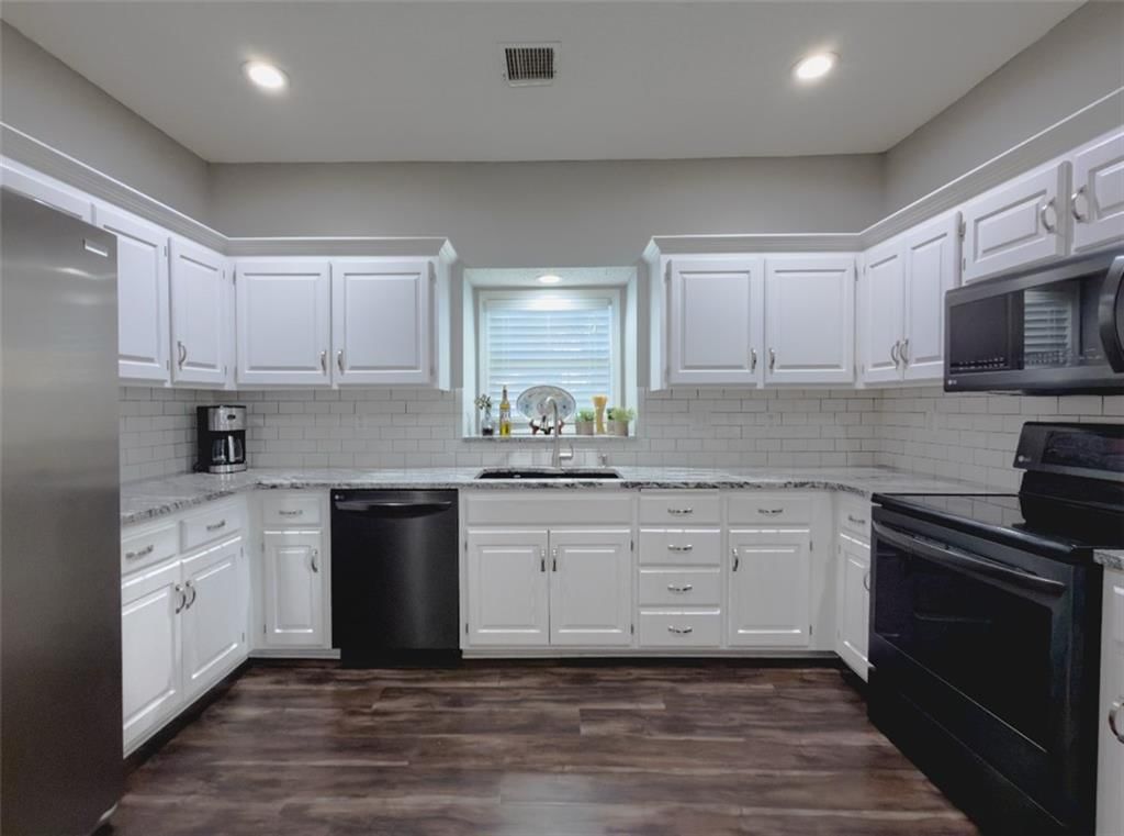 4312 Bryant Drive — photo 4