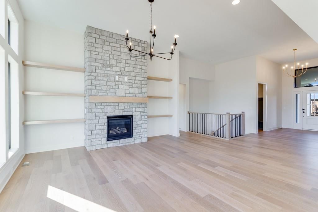 1839 Woodward Circle — photo 4