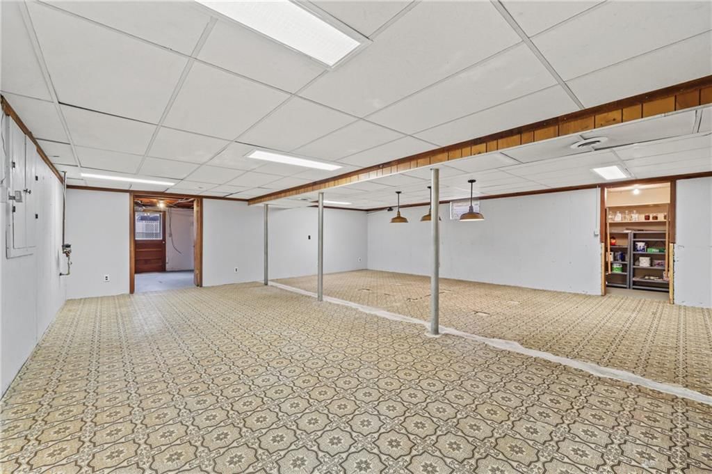 10701 N Main Street — photo 21