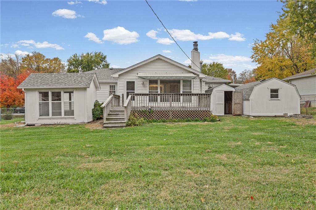 10701 N Main Street — photo 29