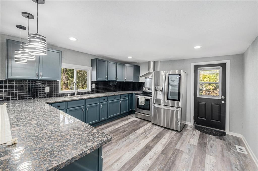 1514 Lowell Avenue — photo 3