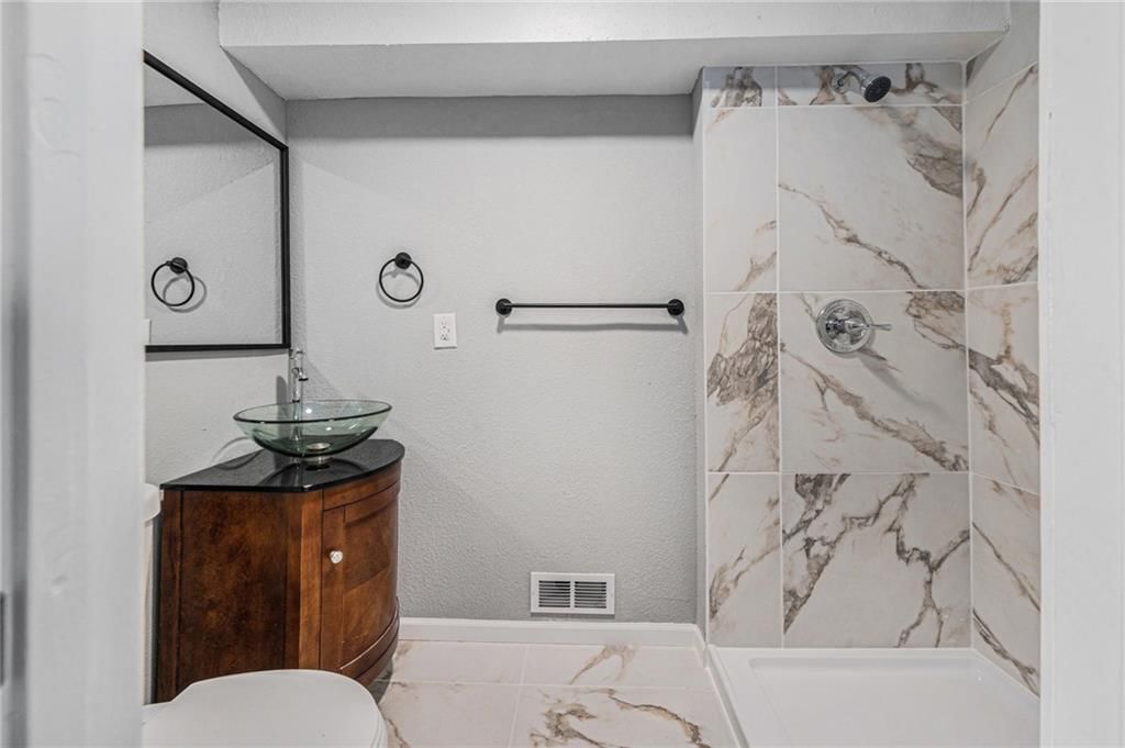 1514 Lowell Avenue — photo 15