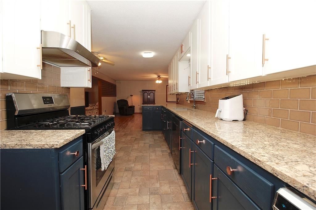 405 N Ash Street — photo 10