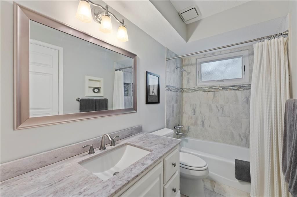 10590 Bradshaw Street — photo 16