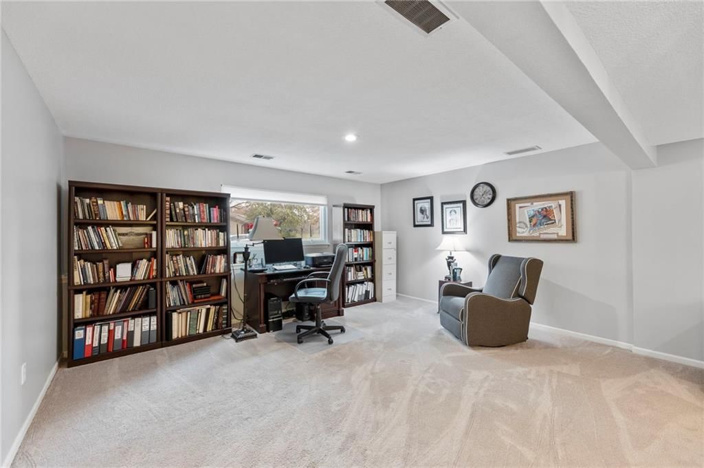 10590 Bradshaw Street — photo 27