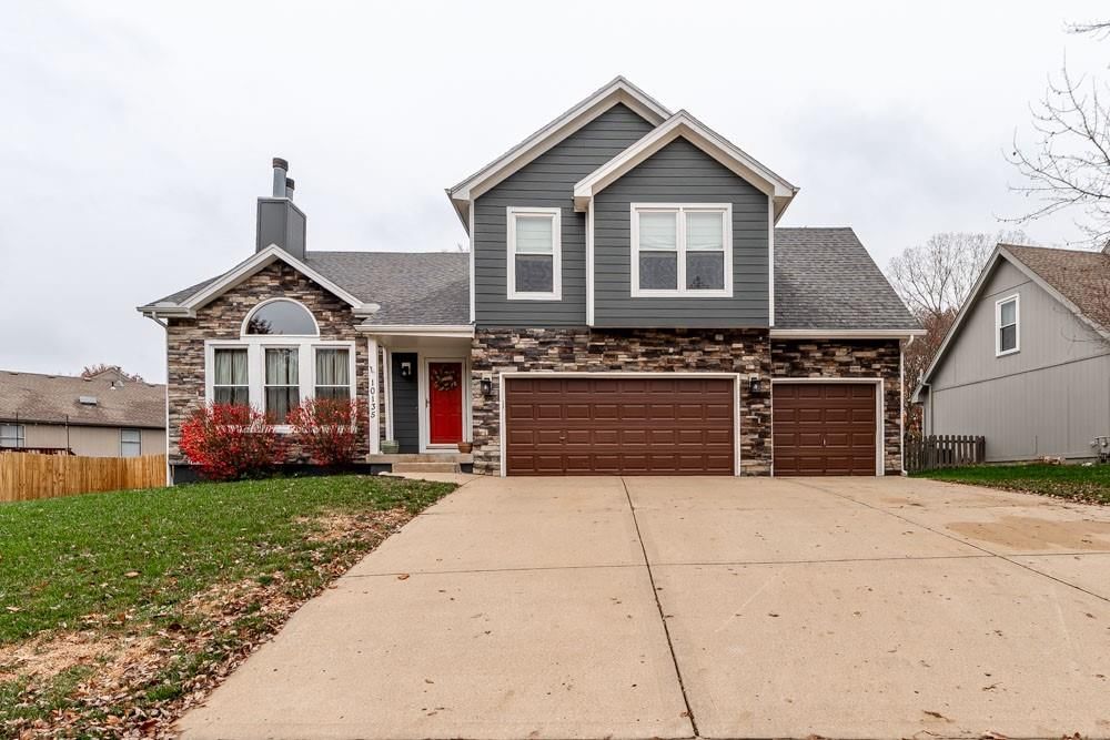 10135 N Tracy Avenue, Kansas City, MO