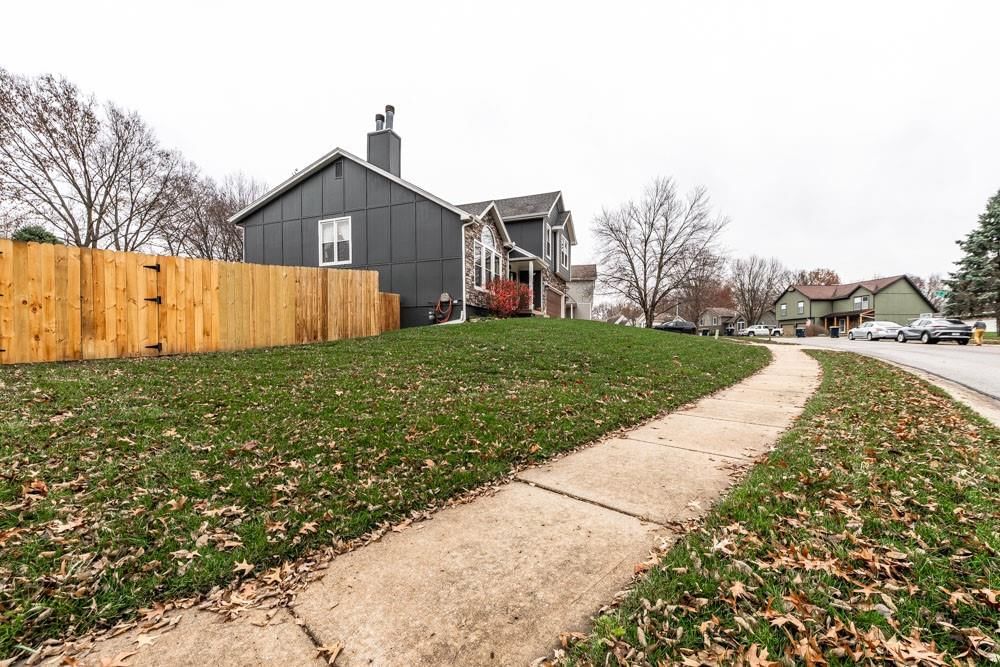 10135 N Tracy Avenue — photo 4
