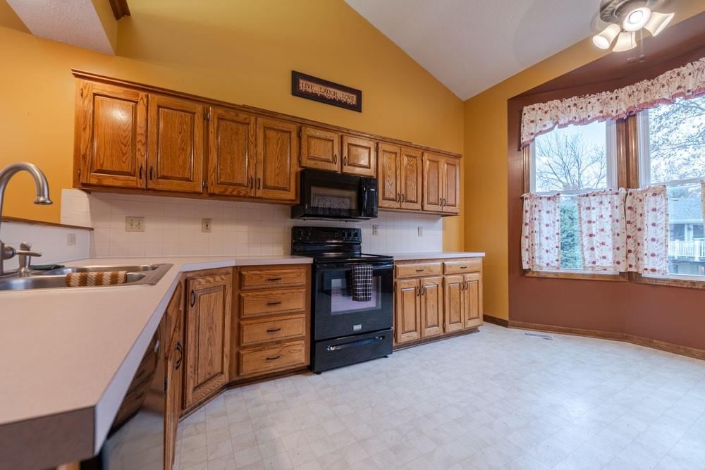 10135 N Tracy Avenue — photo 11