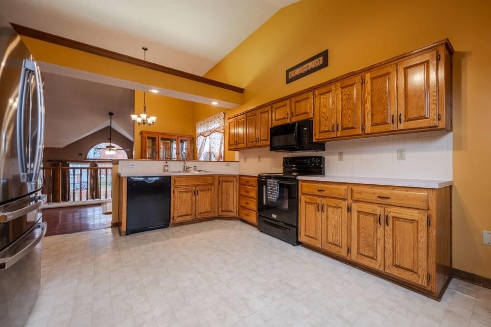 10135 N Tracy Avenue — photo 12