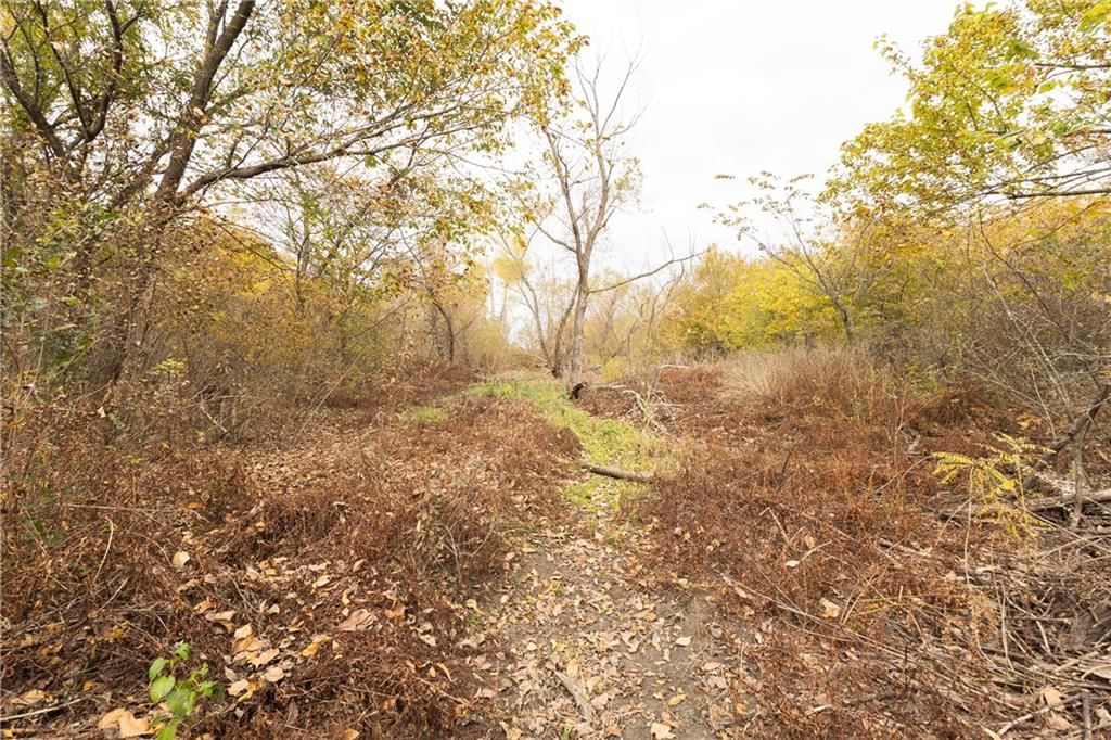 9033 Kiowa Road, Altamont, KS