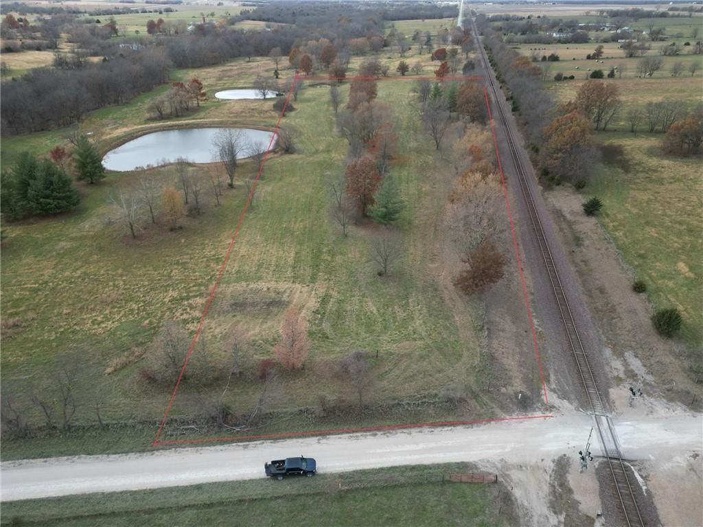 SW 1451st Road, Holden, MO