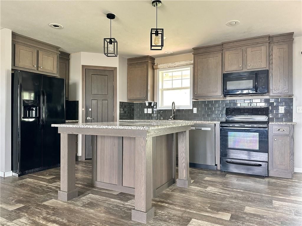 410 SE Highway K N/A — photo 15