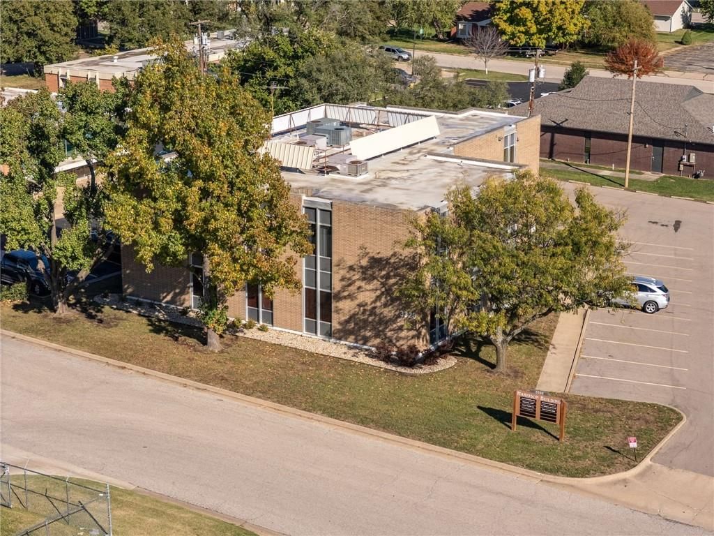 3320 SW Harrison Street — photo 2