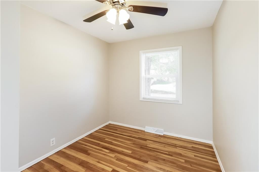 915 S Prairie Street — photo 12
